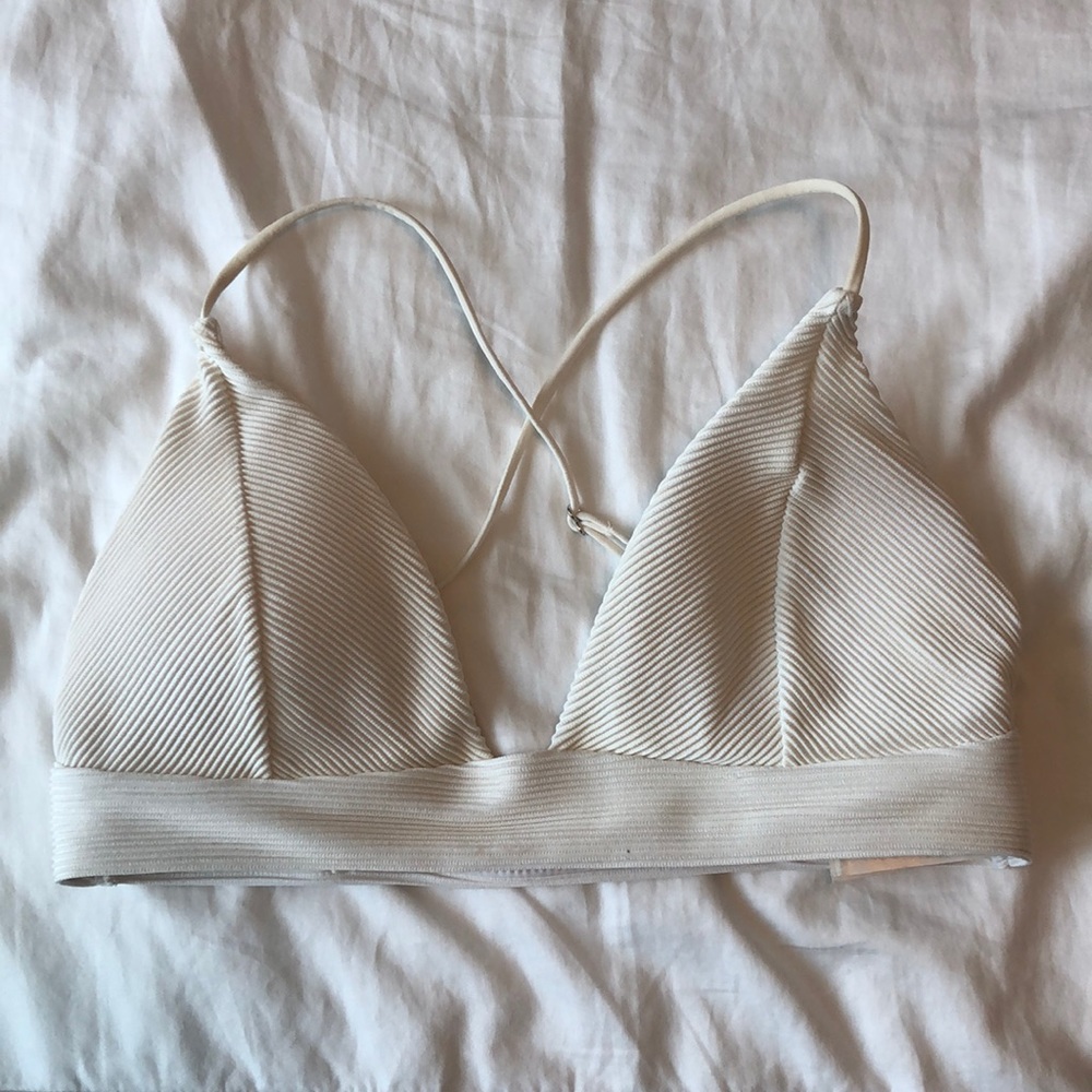 H&M ribbed bikini top with crossing straps in back